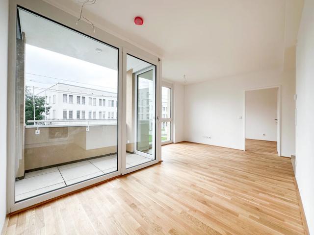 Moderne 3 Zimmer Wohnung mit sonniger Loggia in zentraler Lage