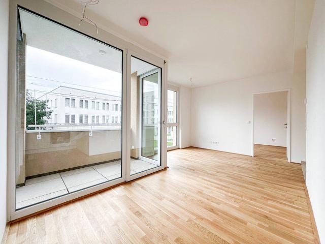 Moderne 3 Zimmer Wohnung mit sonniger Loggia in zentraler Lage