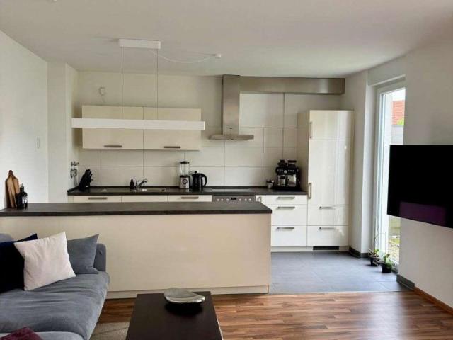 Moderne 3 Zimmer Wohnung mit Terrasse, Einbauküche und Tiefgaragenstellplatz