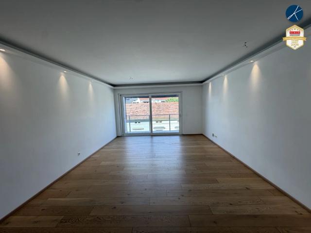 Moderne 3 Zimmer Wohnung mit Terrasse und Garagenstellplatz in Krems