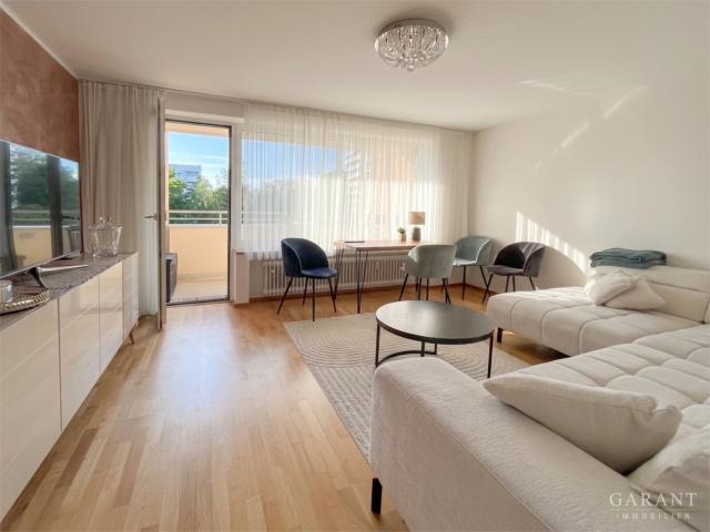 Moderne 3 Zimmer Wohnung mit zwei Balkonen in München Perlach