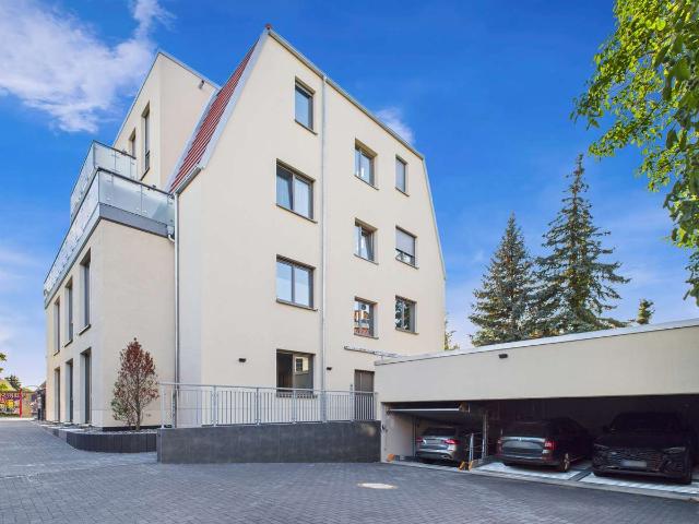 Moderne 3 Zimmer Wohnung mit 10 m² Balkon!