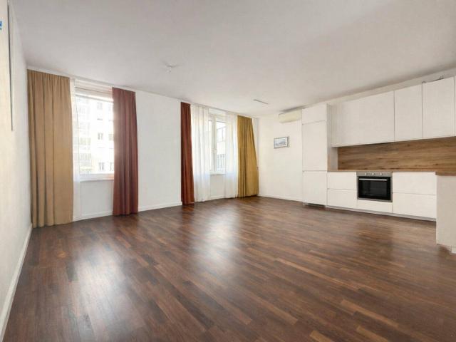 Moderne 3 Zimmer Wohnung mit 2 Balkonen | Klimaanlage | Große Wohnküche | Gonzagagasse | Büro möglich