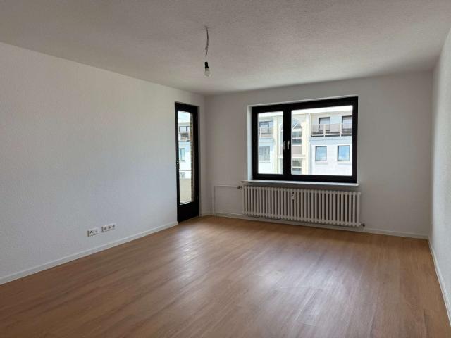 moderne 3 Zimmer Wohnung zwischen Staatstheater und Schloss Arkaden