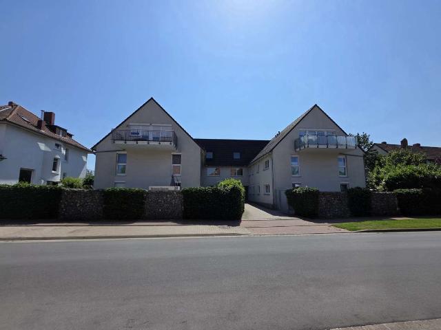 Moderne 3 Zimmer Wohnung zzgl. Ankleidezimmer + HWR inkl. Einbauküche in Hemmingen