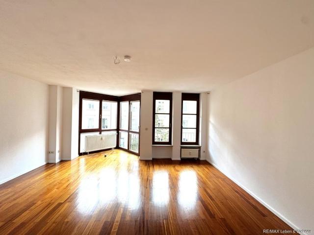 Moderne 3 Zimmerwohnung in Bestlage Adalbertstr zu vermieten. Befristet 16 Monate !