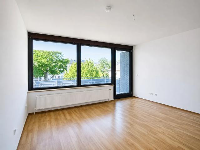 MODERNE 3 ZIMMERWOHNUNG MIT BALKON IN DER KREFELDER INNENSTADT ZU MIETEN