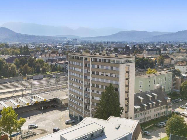 Moderne 3 Zimmerwohnung mit Loggia! Leben am Klagenfurter Hauptbahnhof mit Blick auf den Güterverkehr