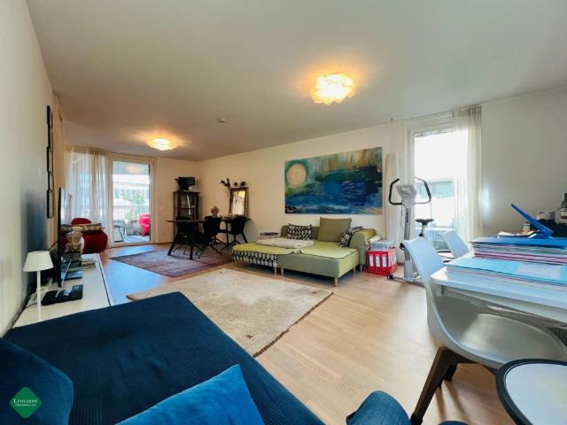 Moderne 3 Zimmerwohnung mit Loggia und Garage