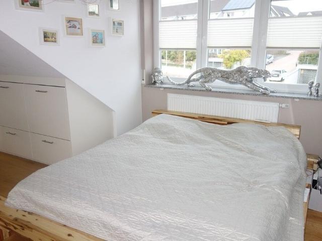 Moderne 3 ZKB Dachgeschosswohnung mit 2 Balkonen in Top Lage von Eltville am Rhein