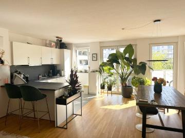 Moderne 3 ZKB in Neustadt: EBK, Gäste WC, Duplex Stellplatz, Balkon, nahe Rhein, hell, zentral