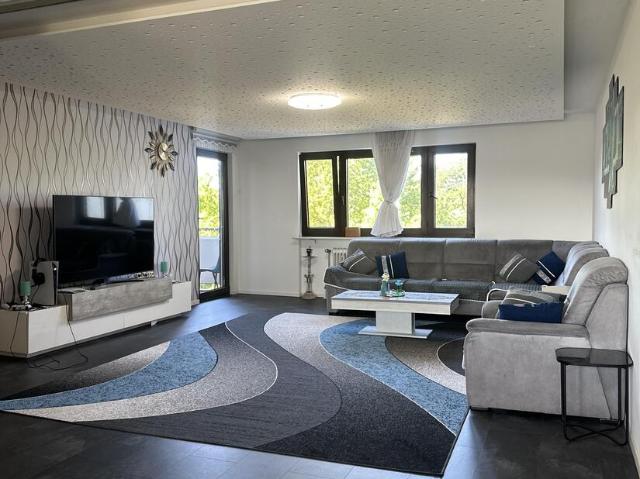 Moderne 4 1/2 Zimmer Wohnung mit ca. 112 mÂ², zwei Balkonen und flexibler Raumgestaltung