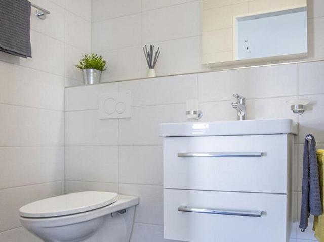 Moderne 4.5 Zi. Wohnung mit eigener Waschküche