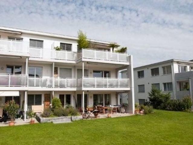 moderne 4.5 Zi. Wohnung an zentraler Lage