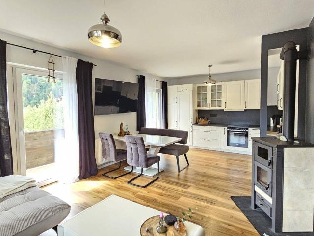 Moderne 4 5 Zi Wohnung in Berg/Drautal mit Garten, 2 Balkonen, Top Ruhelage!