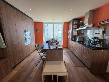 Moderne 4.5 Zimmerwohnung an zentraler Lage in Thun