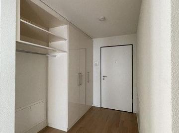 Moderne 4.5 Zimmer Attikawohnung in ruhiger Lage in Balsthal
