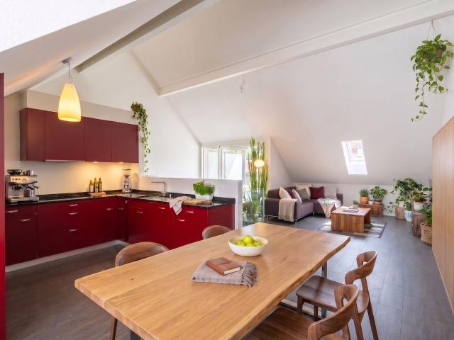 Moderne 4.5 Zimmer Maisonette mit grosszügigen Balkonen