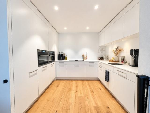 Moderne 4.5 Zimmer Wohnung beim Bahnhof Cazis
