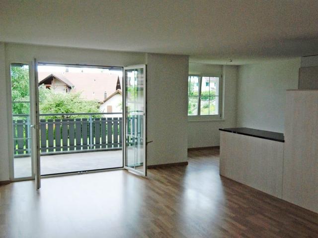 Moderne 4.5 Zimmer Wohnung im Dorfkern von Aeugst am Albis