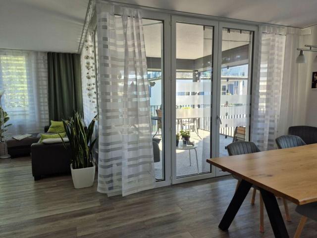 Moderne 4.5 Zimmer Wohnung im Dorfkern von Müllheim