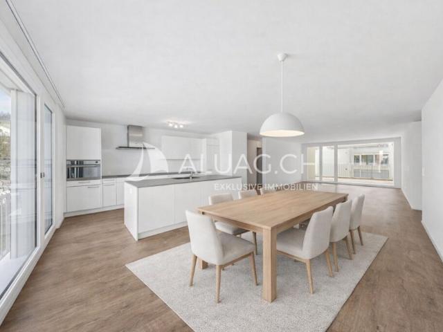 MODERNE 4.5 ZIMMER WOHNUNG MIT BALKON