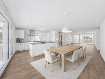 MODERNE 4.5 ZIMMER WOHNUNG MIT BALKON
