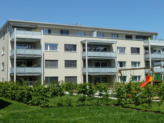Moderne 4.5 Zimmer Wohnung mit Blick ins Grüne