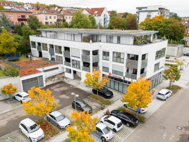 Moderne 4,5 Zimmer Wohnung mit Loggia und zwei TG Stellplätzen in Blaustein