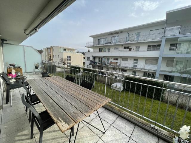 Moderne 4.5 Zimmer Wohnung mit Terrasse & Lift in Luterbach