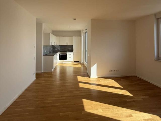 Moderne 4 Raum Wohnung mit Einbauküche und Balkon