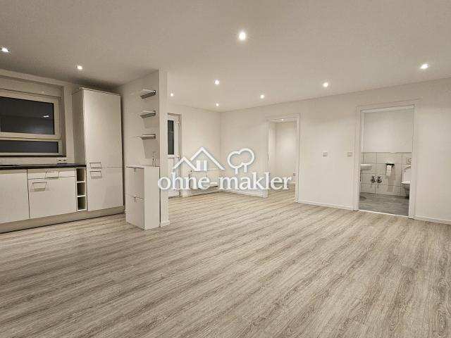 Moderne 4 Zi. Wohnung mit Küche u. Garage in TBB