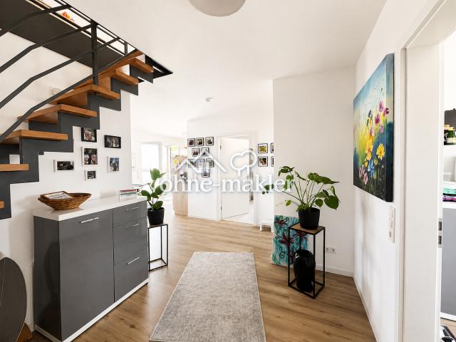 Moderne 4 Zimmer Maisonettewohnung mit Balkon im energieeffizienten QNG Neubau