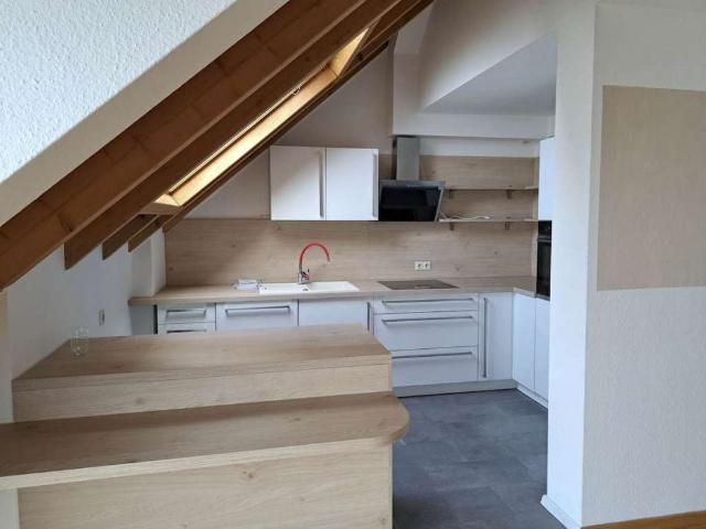 Moderne 4 Zimmer Maisonette Mietwohnung mit tollem Blick in Öfingen