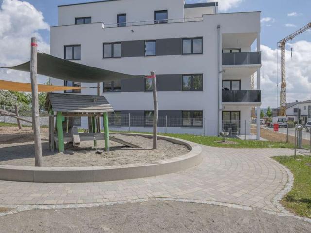 Moderne 4 Zimmer Neubauwohnung im Erdgeschoss zu vermieten befristet auf 3 Jahre