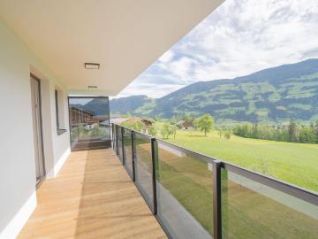 Moderne 4 Zimmer Neubauwohnung mit Bergpanorama im Zillertal