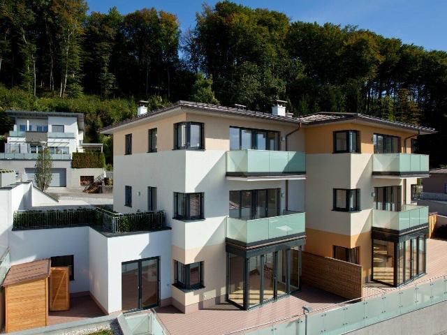 Moderne 4 Zimmer Doppelhaushälfte