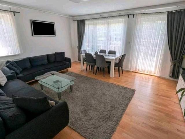 Moderne 4 Zimmer Eigentumswohnung in guter Lage