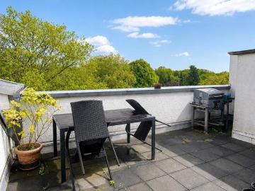 Moderne 4 Zimmer Eigentumswohnung mit großer Terrasse,Stellplatz