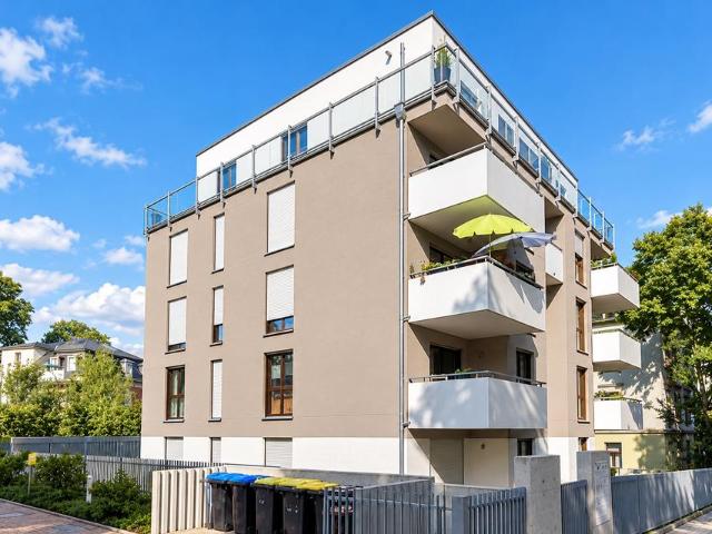 Moderne 4 Zimmer Eigentumswohnung mit Südbalkon, Aufzug & Tiefgar