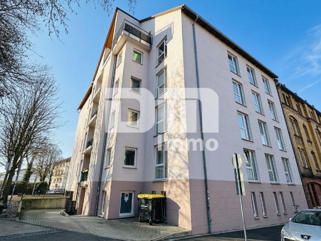 Moderne 4 Zimmer HP / EG Wohnung mit 2 Bädern und großer Terrasse direkt an der Uni