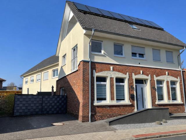 Moderne 4 Zimmer Wohnung mit Balkon in Zeven