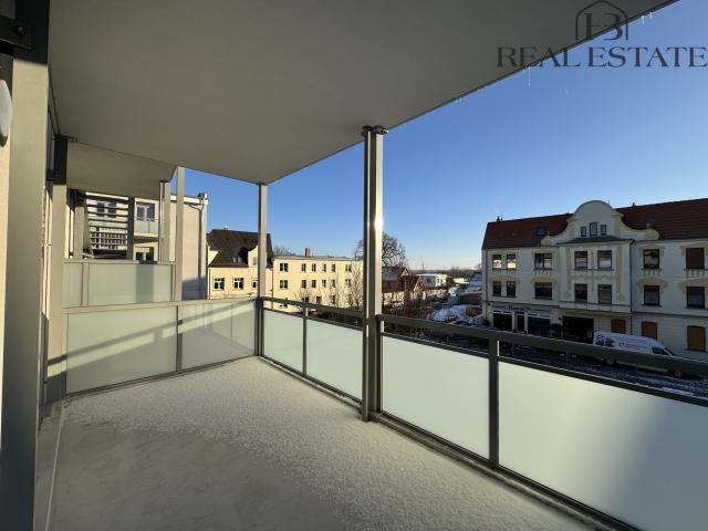 Moderne 4 Zimmer Wohnung mit Balkon in Elbnähe