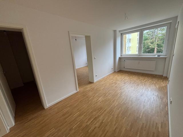 moderne 4 Zimmer Wohnung mit Balkon in familienfreundlicher Lage von Neuperlach