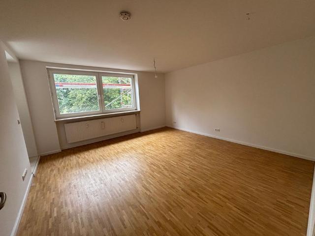 moderne 4 Zimmer Wohnung mit Balkon in familienfreundlicher Lage von Neuperlach