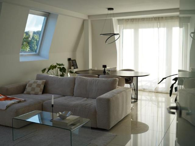 Moderne 4 Zimmer Wohnung mit Balkon in Kierspe