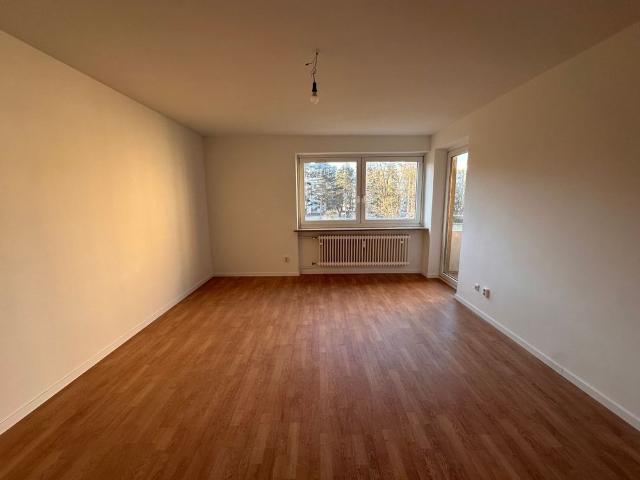 Moderne 4 Zimmer Wohnung mit Balkon in Nürnberg