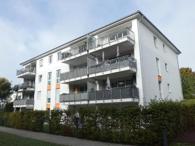 Moderne 4 Zimmer Wohnung mit Einbauküche in grüner und familienfreundlicher Lage!