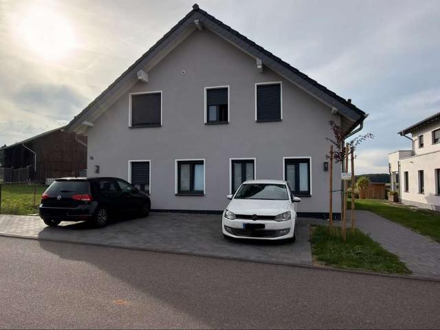 Moderne 4 Zimmer Wohnung mit großem Garten in Weiler am Berge Mechernich