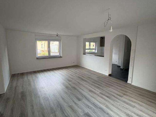 Moderne 4 Zimmer Wohnung mit großer Terrasse